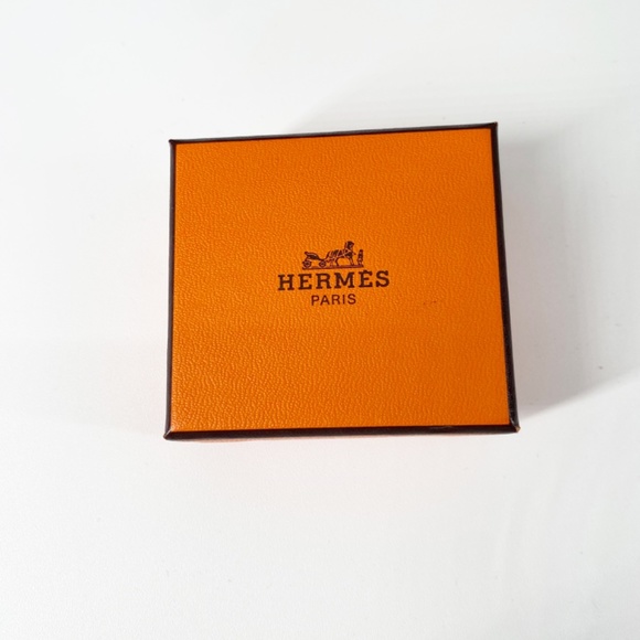 Hermes Atame Gold Metal Scarf Ring with Box Rare Vintage - Picture 6 of 12